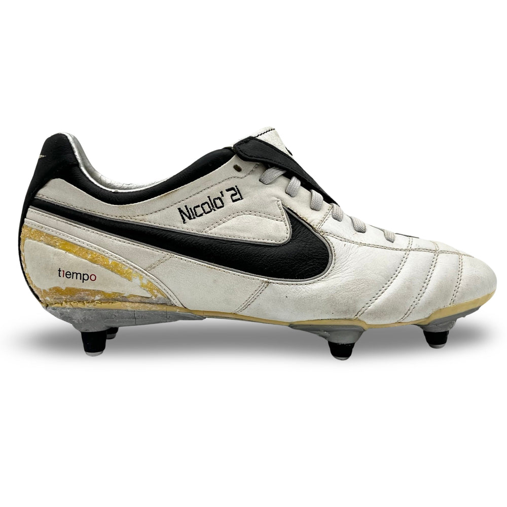 Andrea Pirlo Match Worn Nike Tiempo Air Legend II - 2007/08