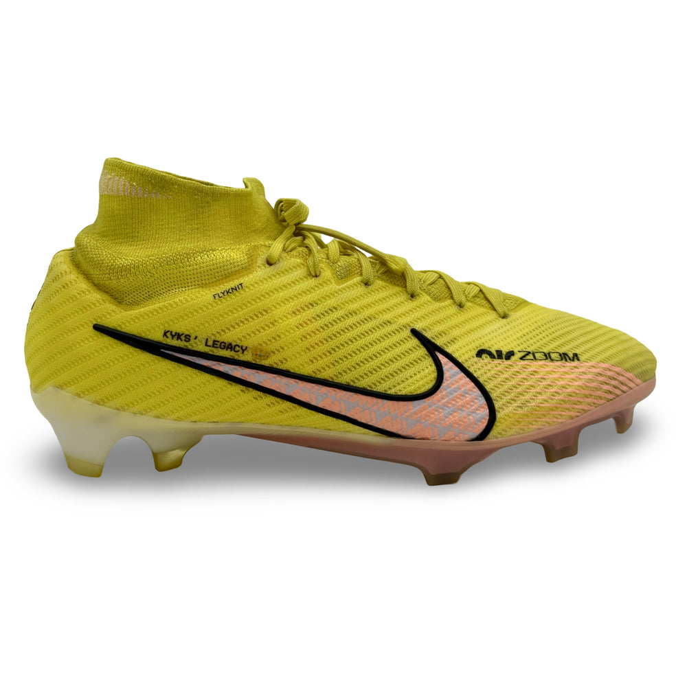Kylian Mbappé, usado en partidos, fotocomparado, 7 goles marcados (incluye hat-trick), Nike Mercurial Superfly IX Elite - 2022/23