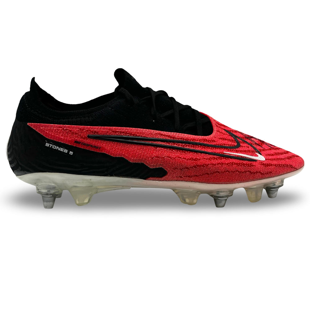 Nike Phantom GX Elite, usada por John Stones, con fotocomparación y doble firma - Temporada 2023/24 de 4 partidos consecutivos