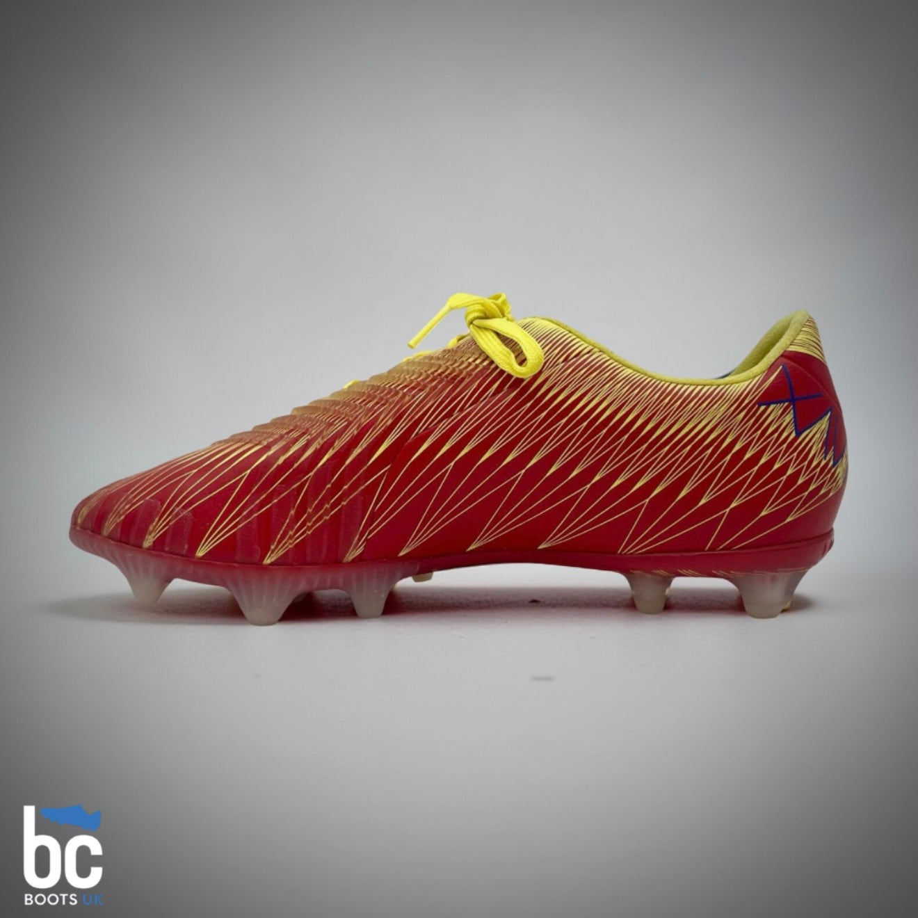 Studio image by BC Boots UK of Xavi's match-worn special edition boots | Final pair worn at Camp Nou