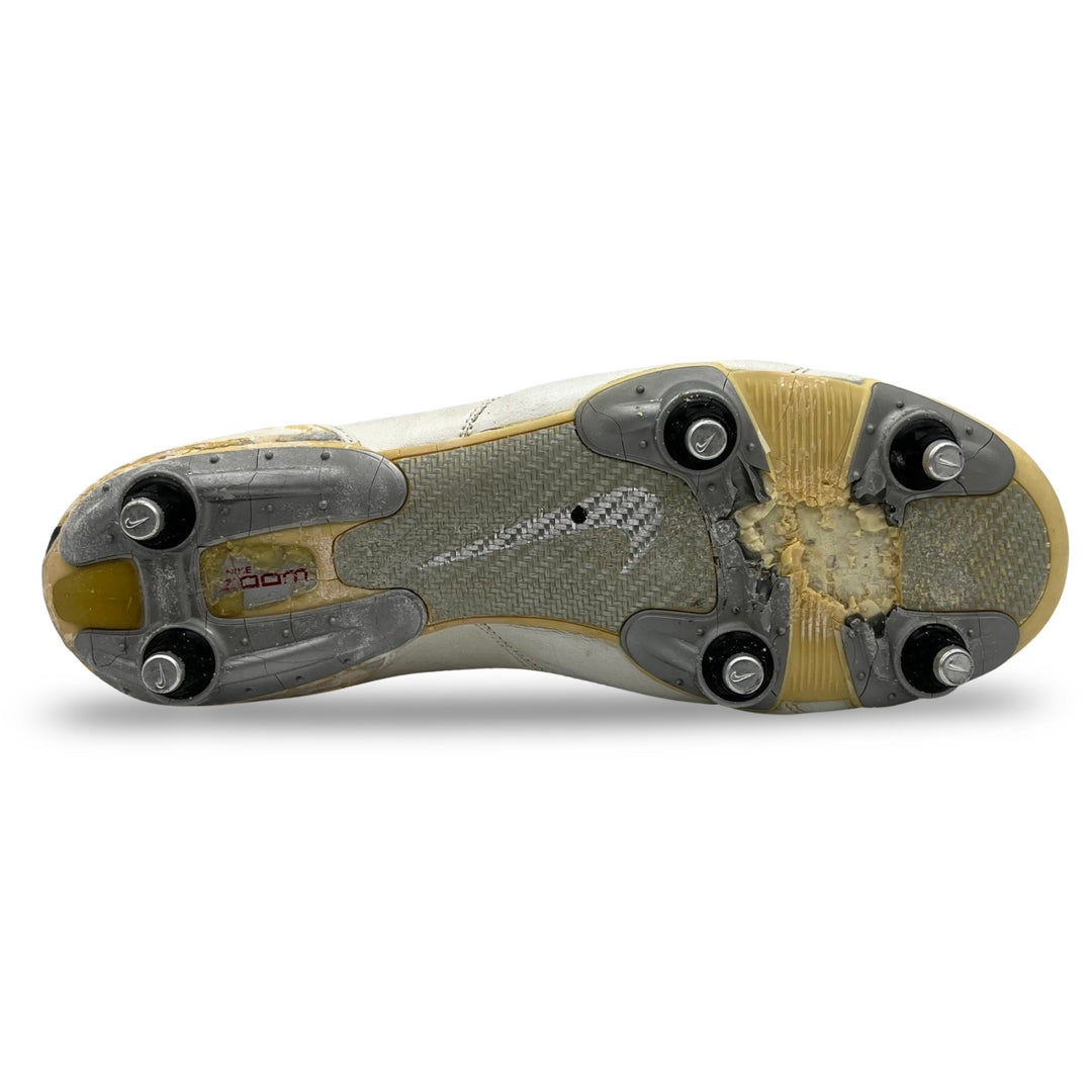 Andrea Pirlo Match Worn Nike Tiempo Air Legend II - 2007/08