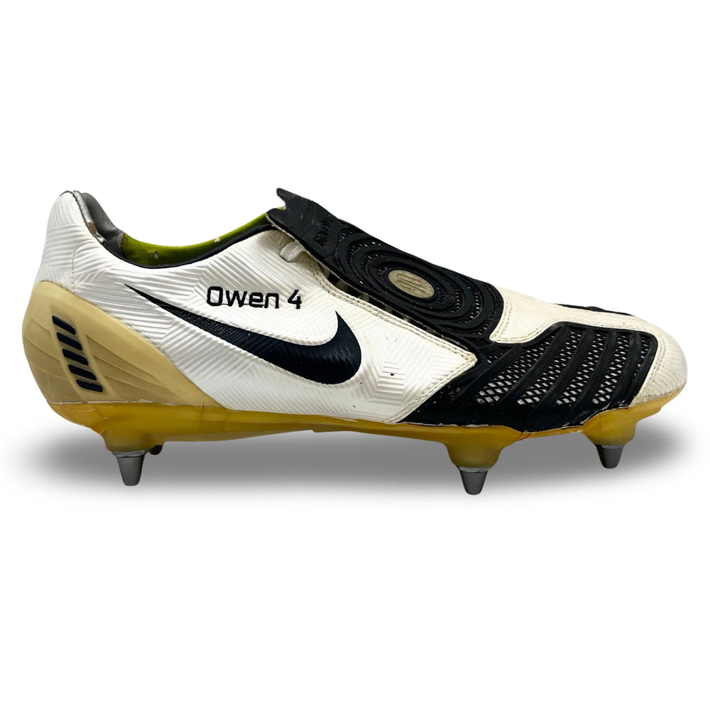 Owen Hargreaves Match Worn Nike T90 Laser II 2008/09