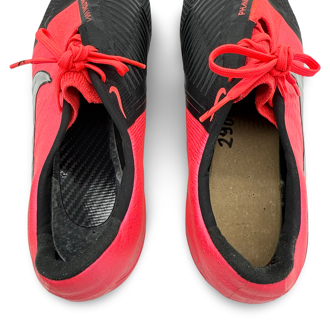 James Milner Match Issued Nike Phantom VSN Elite - 2019/20