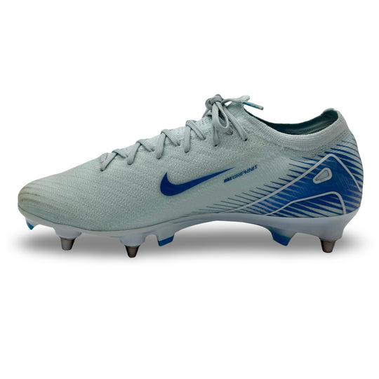 Alphonso Davies | Match-Worn Boots | 2024/25 | Bayern Munich