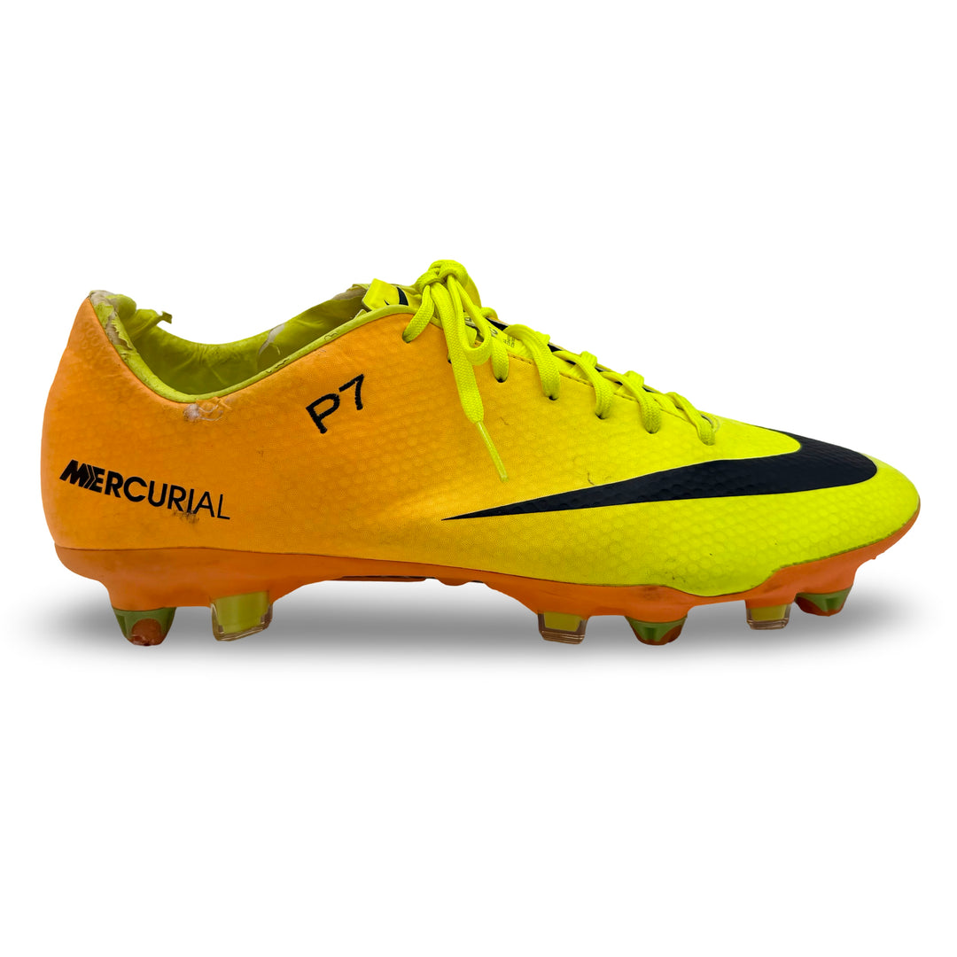 Alexandre Pato | Match Worn | 2013/14 | Nike Mercurial Vapor IX