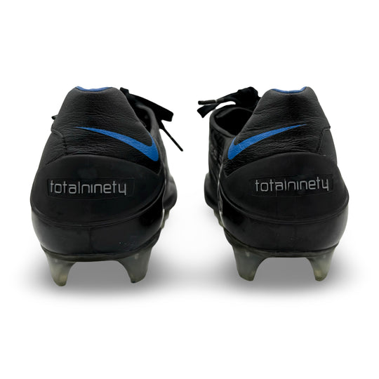 Nike T90 Laser 1 de Michael Essien, usada en partidos, fotocomparada y con 1 gol marcado - 2007/08