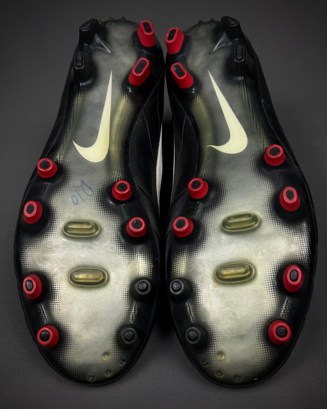 Ronaldinho | Match-Worn Boots | 2012 | 4 Goals inc. Hat-Trick | 5 Assists | Atlético Mineiro