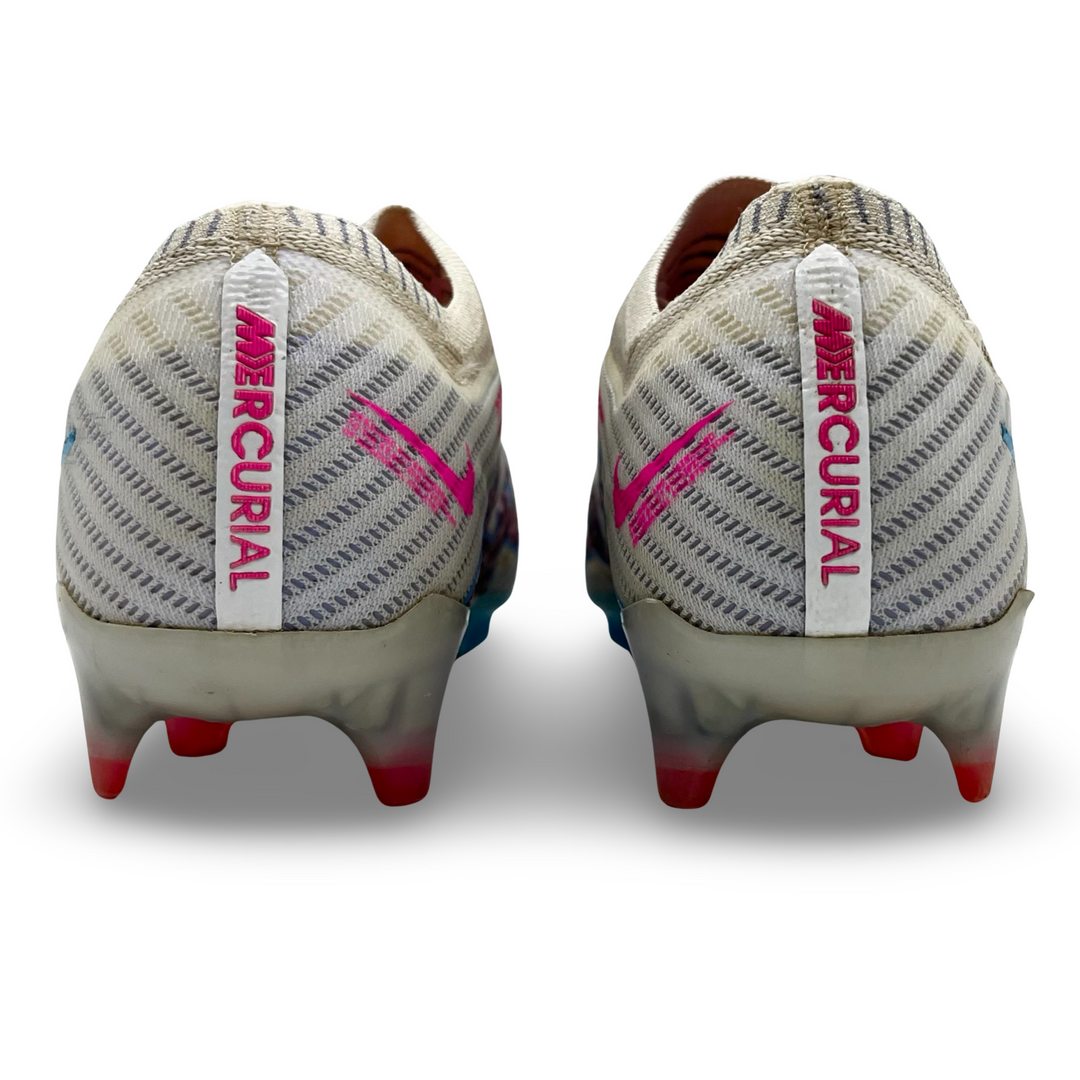 Robert Lewandowski Match Worn, Photo-Matched Nike Air Zoom Mercurial Vapor 15 Elite - 2022/23