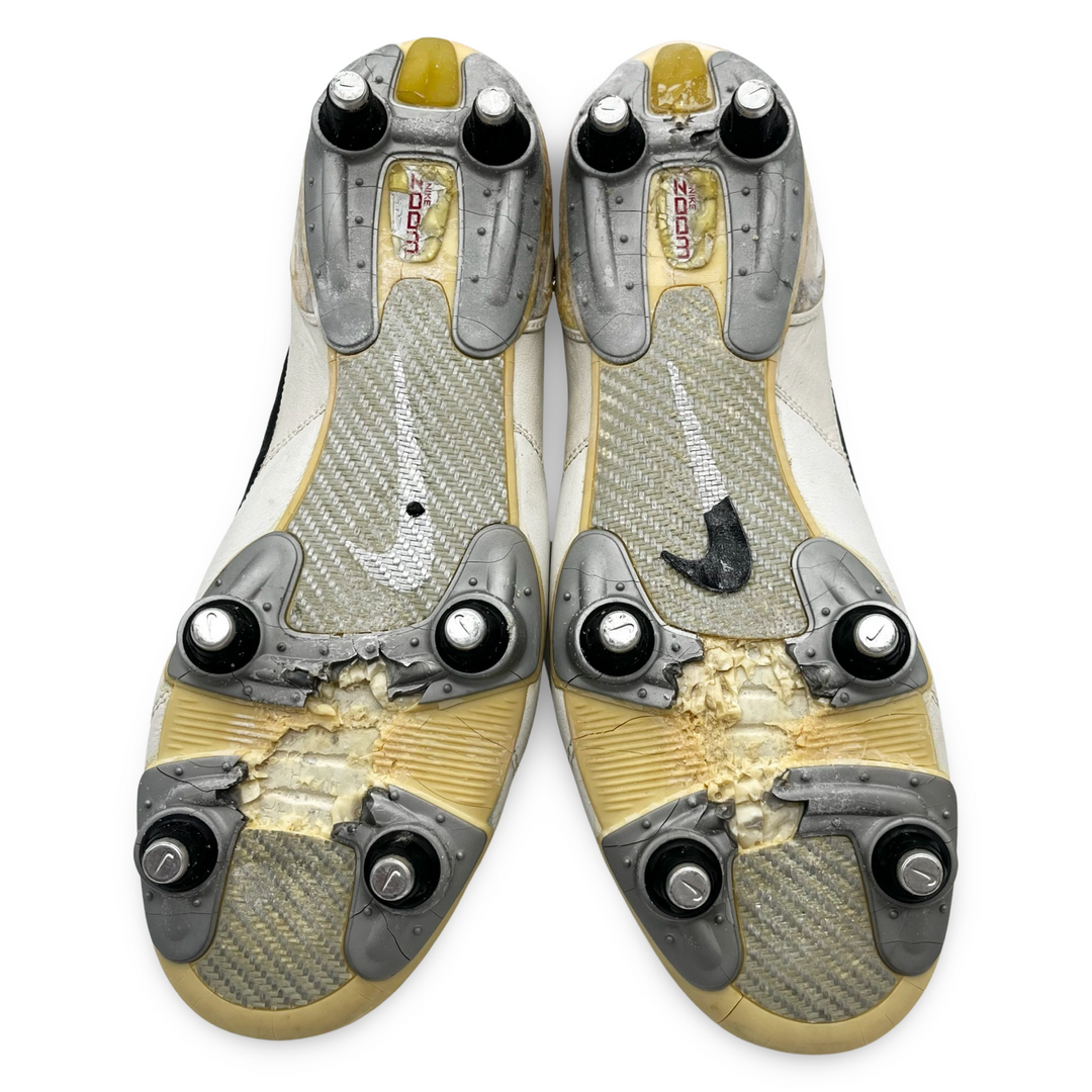 Andrea Pirlo Match Worn Nike Tiempo Air Legend II - 2007/08