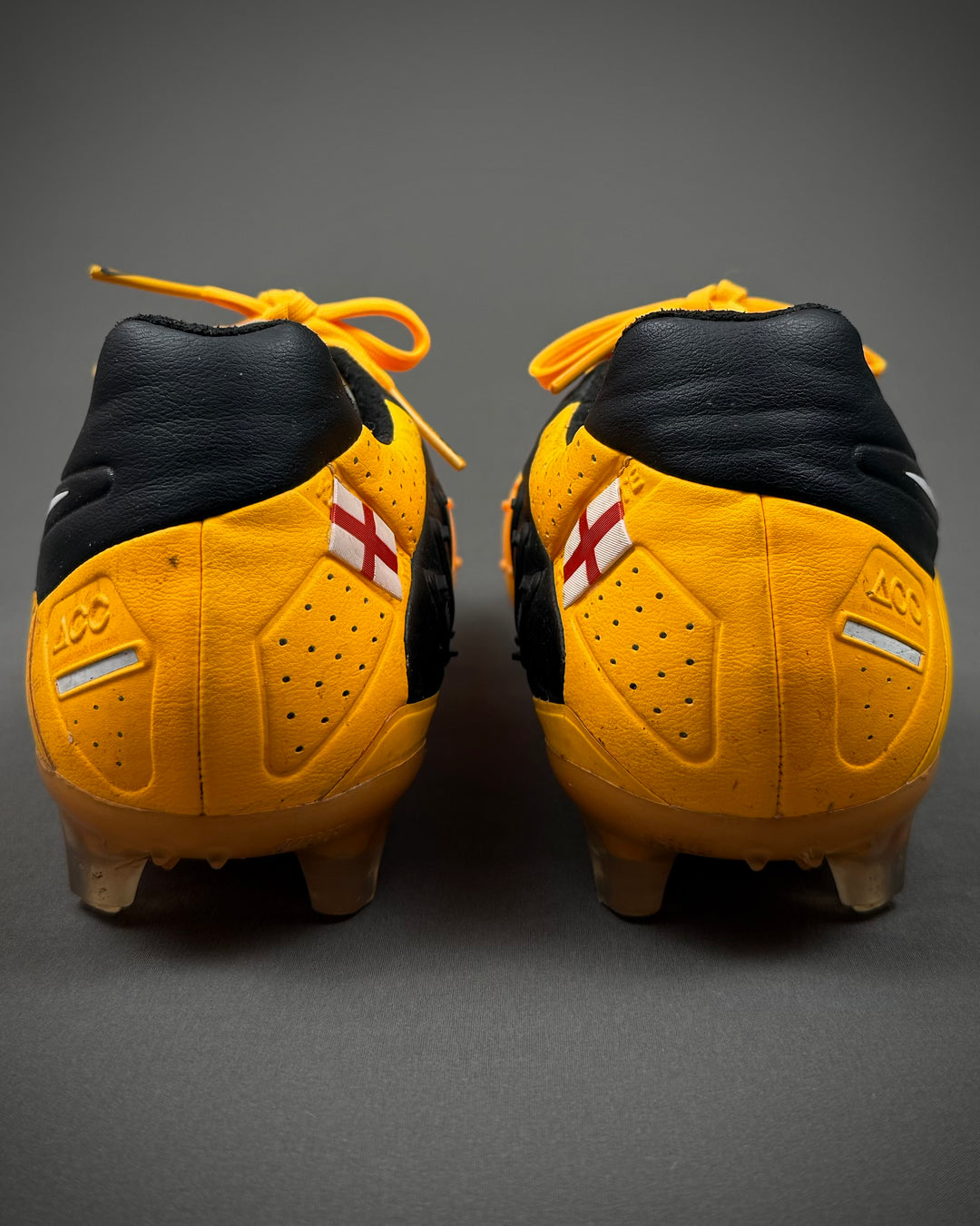 Alex Oxlade-Chamberlain | Player-Worn Boots | 2012/13 | Arsenal
