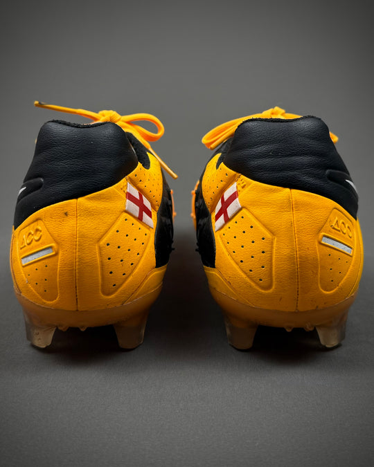 Alex Oxlade-Chamberlain | Player-Worn Boots | 2012/13 | Arsenal