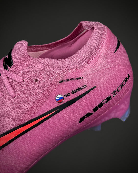 Benjamin Šeško | Match-Issued Boots | 2025/26 | Manchester United Debut Season