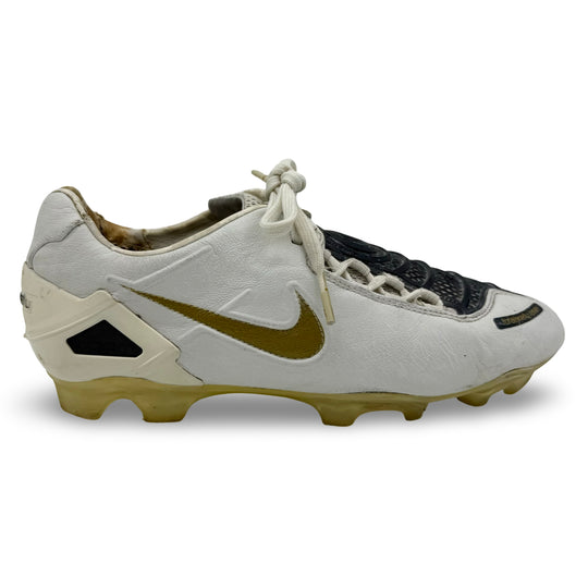 クロード・マケレレ選手着用 Nike T90 Laser 1 2007/08