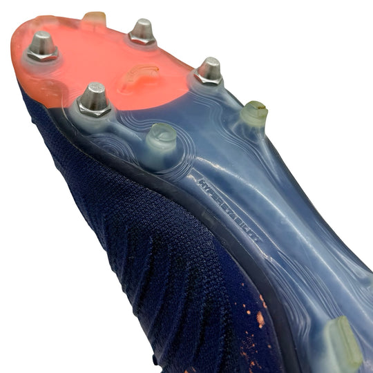 إرلينج هالاند يرتدي ملابس المباراة، 3 أهداف مسجلة، صورة مطابقة لـ Nike Mercurial Vapor 15 Elite - رقم قياسي في الدوري الإنجليزي الممتاز لموسم الثلاثية 2022/23