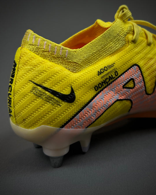 Bruno Fernandes | Player-Worn Boots | 2022/23 | Manchester United