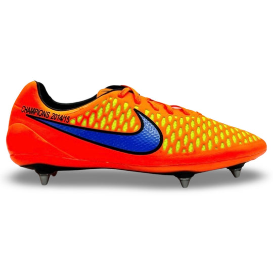 约翰&middot;特里比赛穿耐克Magista Opus冠军2014/15