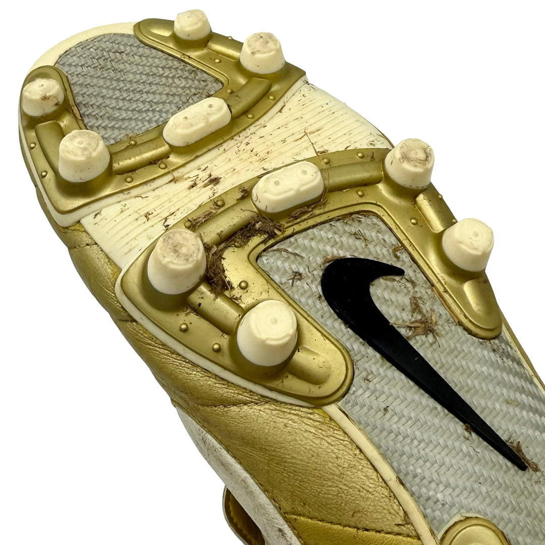 Miroslav Klose Match Worn Nike Tiempo Legend II - 2006 FIFA World Cup Top Scorer Edition