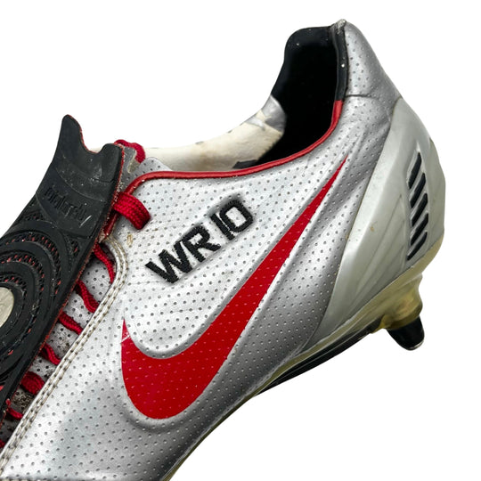 Wayne Rooney Match Worn, Photo-Matched Nike T90 Laser II - 2009/10