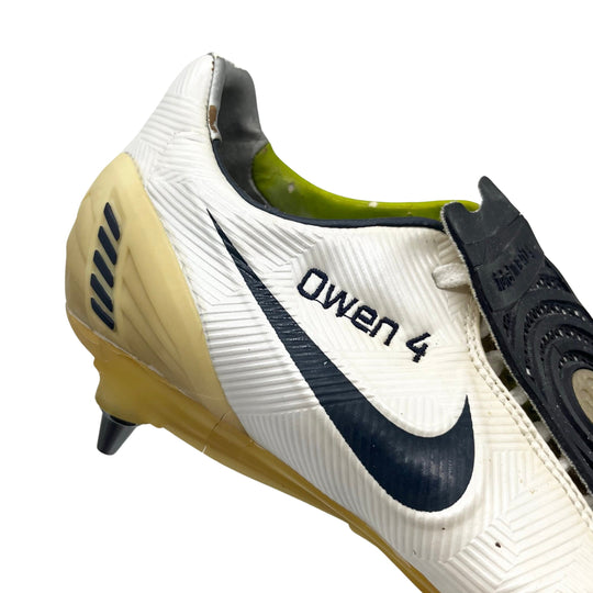 Owen Hargreaves Match Worn Nike T90 Laser II 2008/09