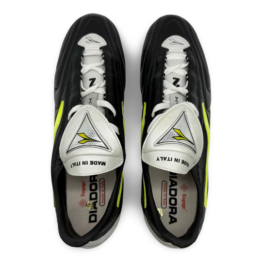 Gary Neville Match Issued Diadora Attiva RTX 12 - 2003/04