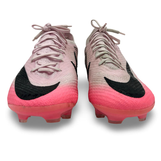萨维尼奥比赛穿着，进了 1 个球，照片匹配的 Nike Mercurial Vapor 15 Elite - 2024 年美洲杯