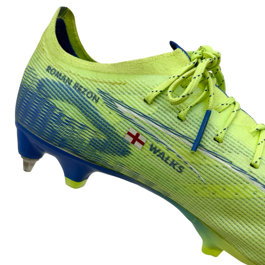 Puma Ultra 5 Ultimate de Kyle Walker, último partido con el Manchester City, fotocombinada - 2024/25