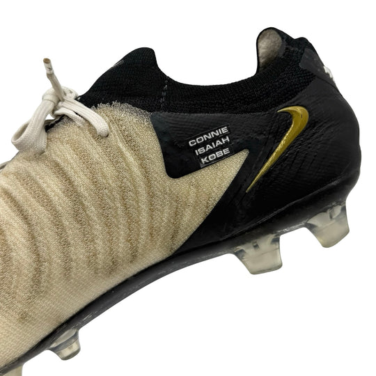 جون ستونز يرتدي حذاء Nike Phantom GX II Elite في المباراة - موسم 2023/24 من 4 مباريات متتالية