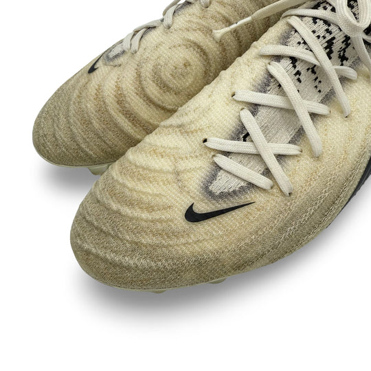جون ستونز يرتدي حذاء Nike Phantom GX II Elite في المباراة - موسم 2023/24 من 4 مباريات متتالية