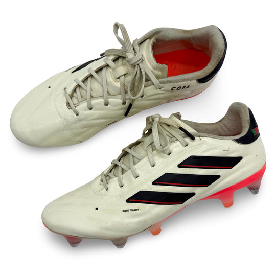 Bernardo Silva | Match-Worn Boots | Photo-Matched | 2023/24 4-In-A-Row Season | 4 Goals | 1 Assist