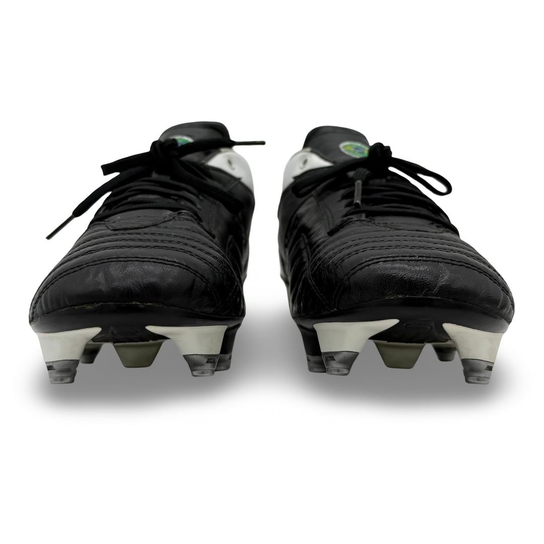 Kaká Match Worn Adidas AdiPure II - 2008/09