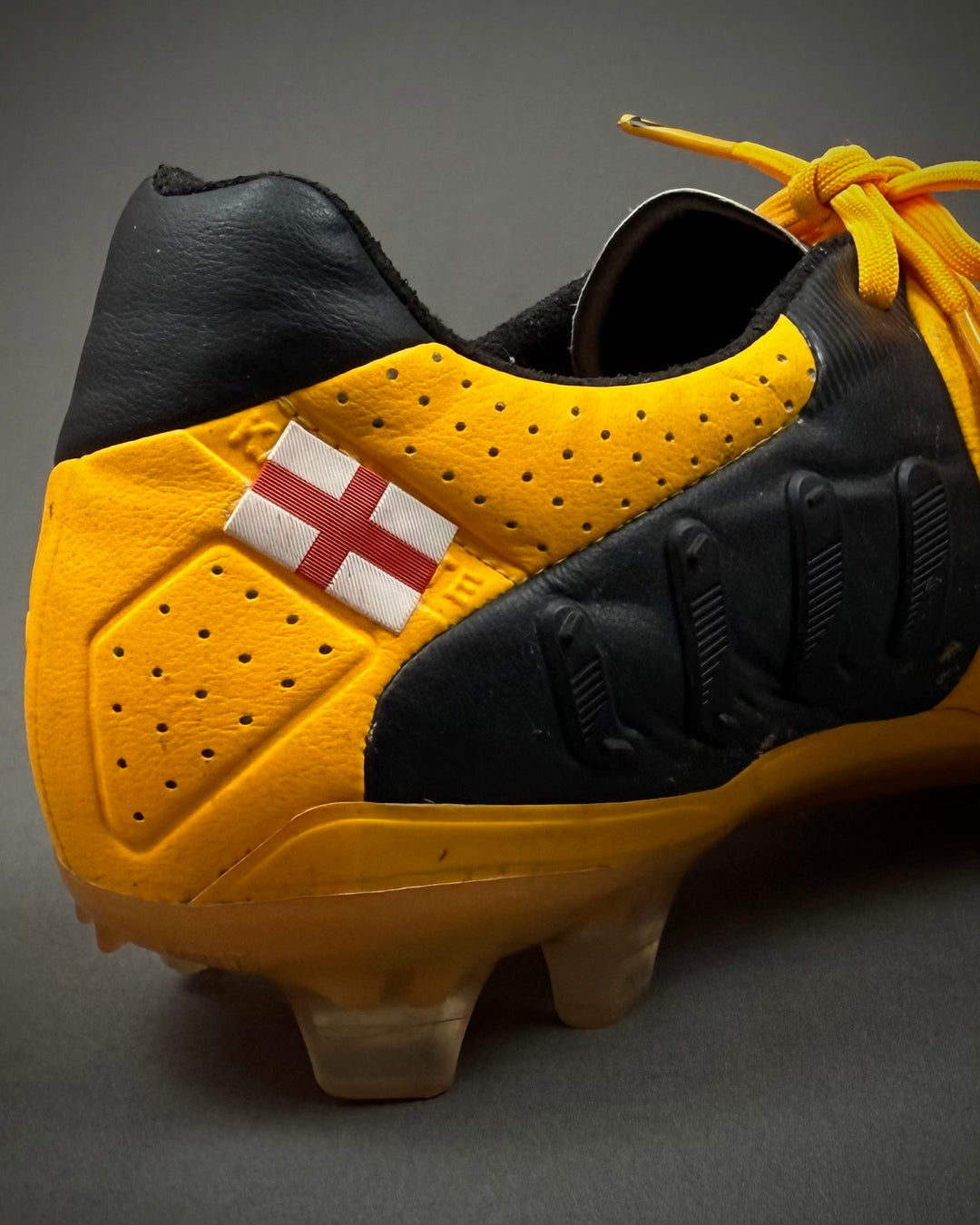 Alex Oxlade-Chamberlain | Player-Worn Boots | 2012/13 | Arsenal