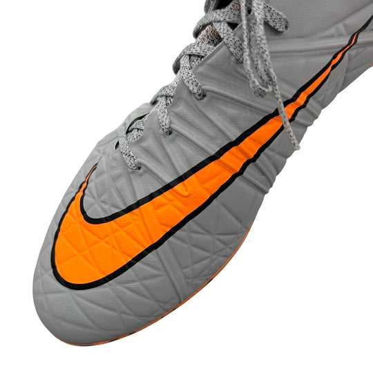 Robert Lewandowski presentó el partido Nike Hypervenom Phantom II 2015/16