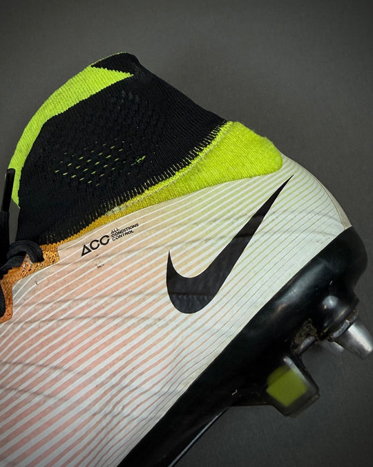 Kyle Walker | Match-Worn Boots | 2015/16 | 2 Clean Sheets | 1 Assist | Tottenham & England