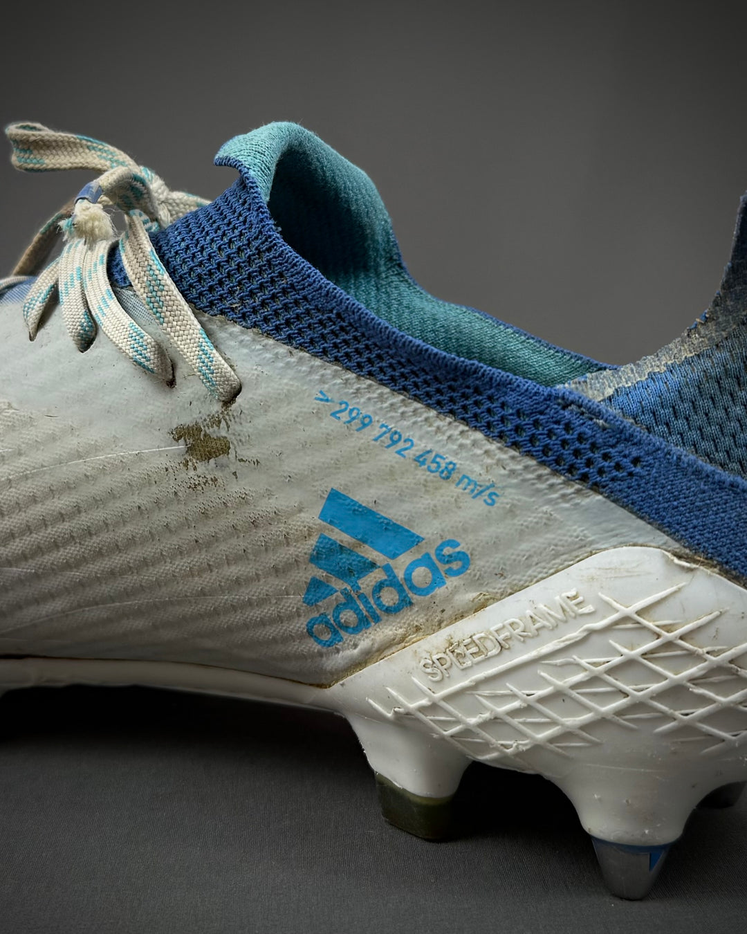 Aaron Wan-Bissaka | Match-Worn Boots | 2021/22 | 2022/23 | Carabao Cup | FA Cup Final | 17 Clean Sheets | Manchester United