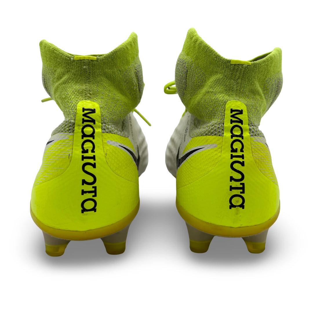 Kevin De Bruyne Match Worn, 1 Assist, Photo-Matched Nike Magista Obra II - 2016/17