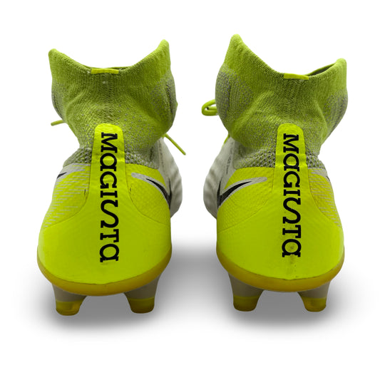 Kevin De Bruyne Match Worn, 1 Assist, Photo-Matched Nike Magista Obra II - 2016/17