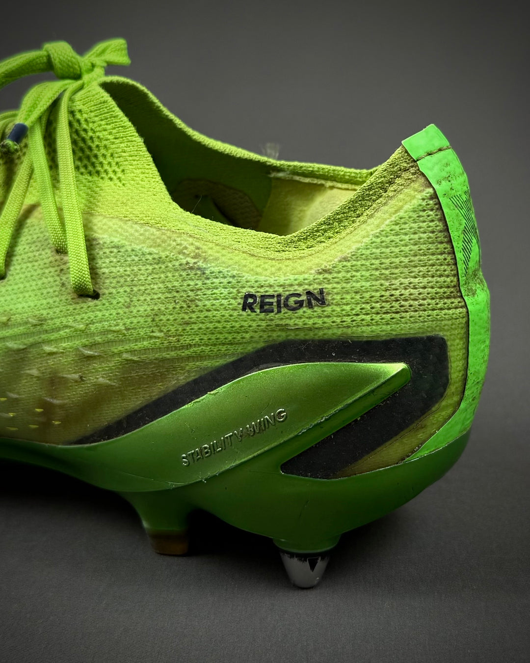 Luke Shaw | Match-Worn Boots | 2022/23 | 1 Goal | 1 Assist | 7 Clean Sheets | Manchester United & England