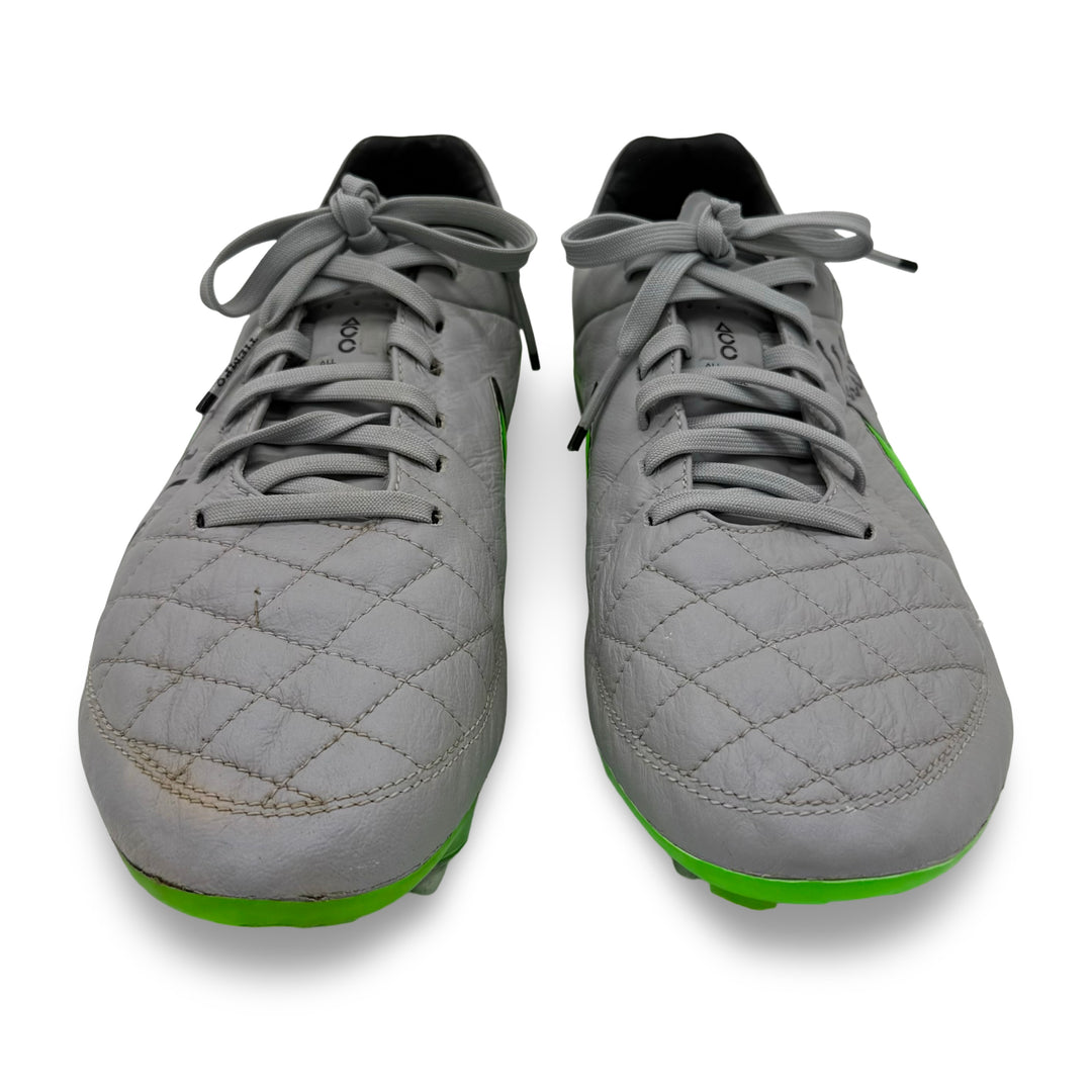 Kyle Walker | Match-Worn Boots | Dual Hand-Signed | 2015/16 | Tottenham