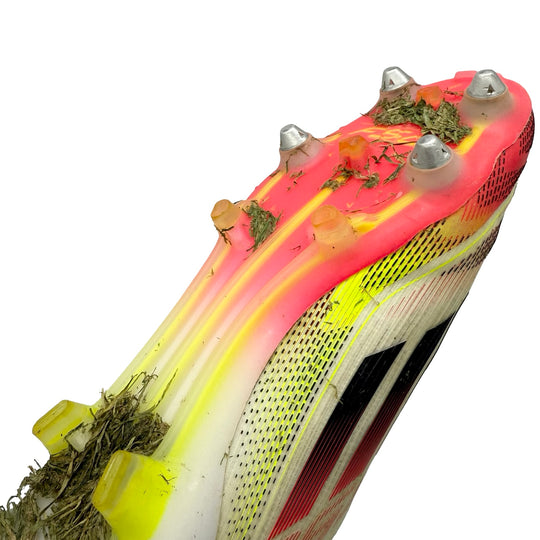 Jarrod Bowen, jugador de fútbol, 2 goles y 2 asistencias, fotocombinada: Adidas F50 Elite Laceless - 2024/25