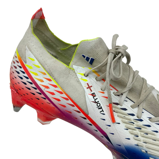 卡尔文·菲利普斯 (Kalvin Phillips) 比赛时穿过的、照片匹配的阿迪达斯 Predator Edge.1 - 2022/23 三冠王赛季和 2022 年 FIFA 世界杯