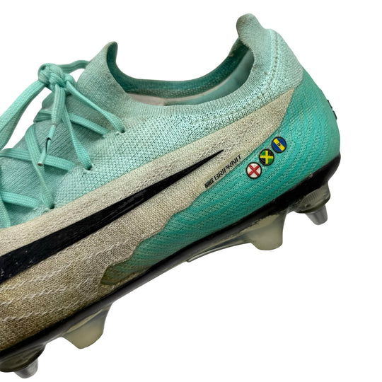 Rico Lewis, jugador de partido, 1 gol (1.º con el Manchester City) y 3 asistencias, debut con Inglaterra, Nike Phantom GX Elite con foto de partido - Temporada 2023/24 de 4 partidos consecutivos y final de la Copa Mundial de Clubes de la FIFA 2023
