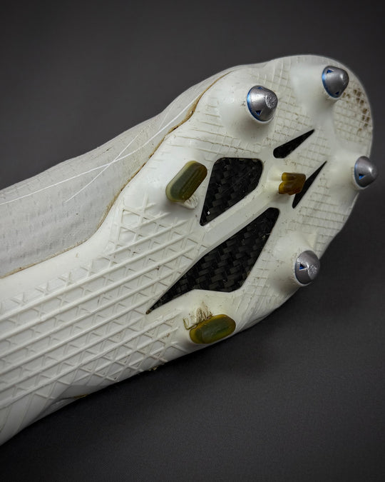 Aaron Wan-Bissaka | Match-Worn Boots | 2021/22 | 2022/23 | Carabao Cup | FA Cup Final | 17 Clean Sheets | Manchester United