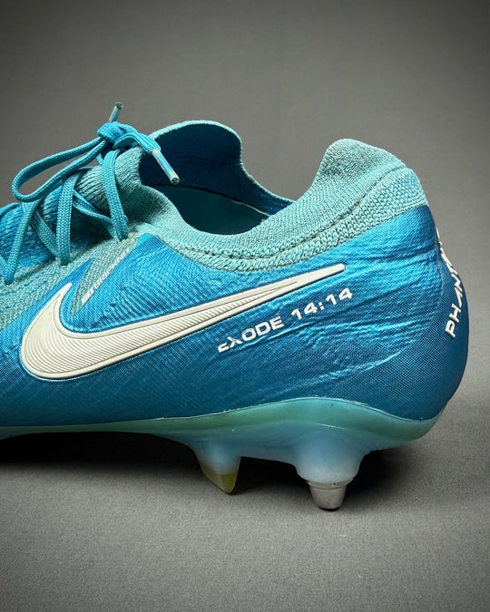 Marc Guéhi | Match-Worn Boots | 2024/25 | 2 Goals | 2 Assists | 8 Clean Sheets | Crystal Palace & England