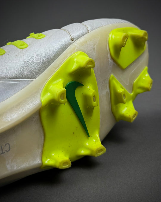 Kyle Naughton | Player-Worn Boots | 2012/13 | Tottenham