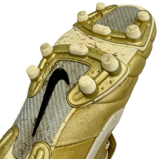 Miroslav Klose Match Worn Nike Tiempo Legend II - 2006 FIFA World Cup Top Scorer Edition