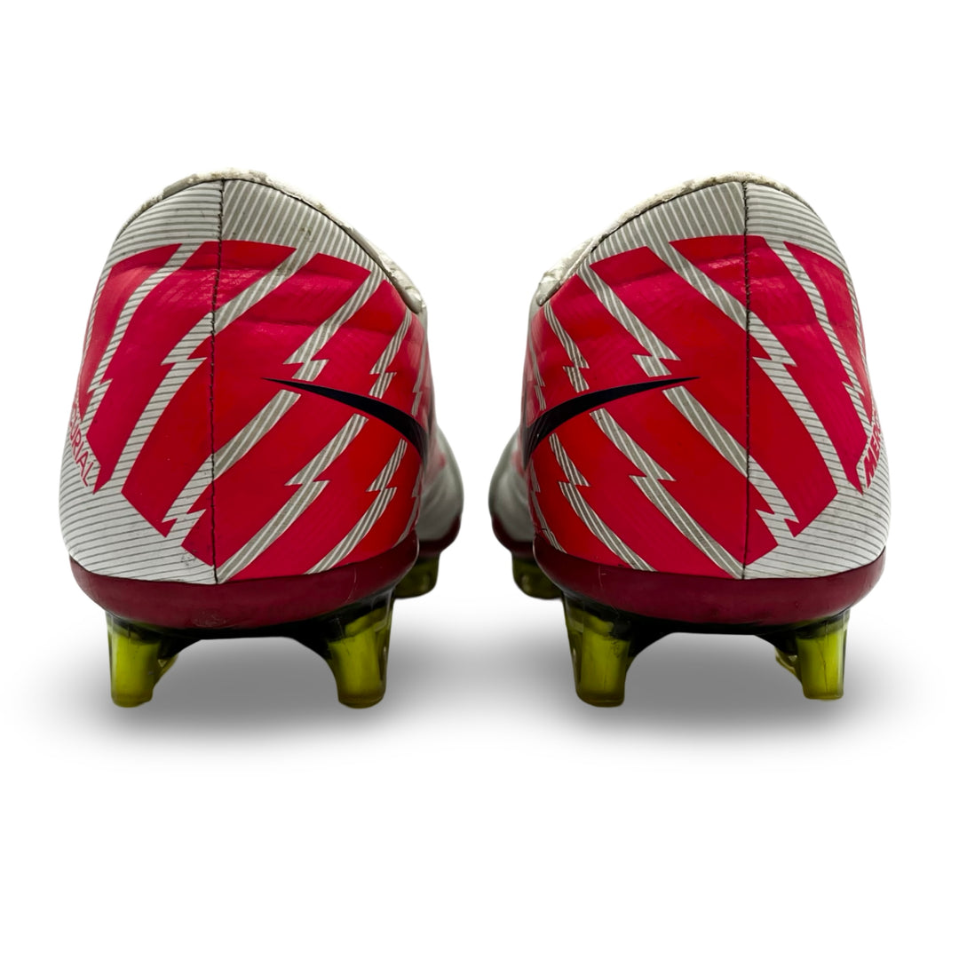 Aaron Lennon Match Worn Nike Mercurial Vapor Superfly III