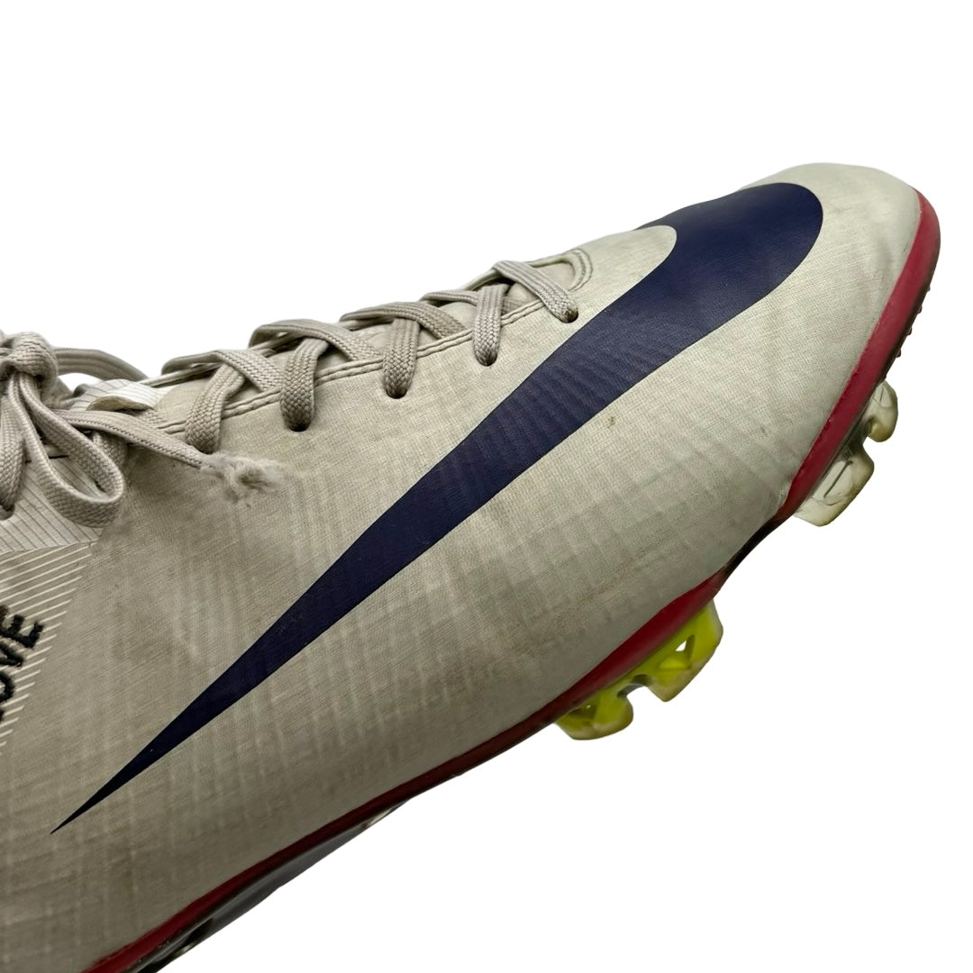 Aaron Lennon | Match Worn | Photo-Matched | 2011/12 | 1 Goal & 1 Assist | Nike Mercurial Vapor Superfly III