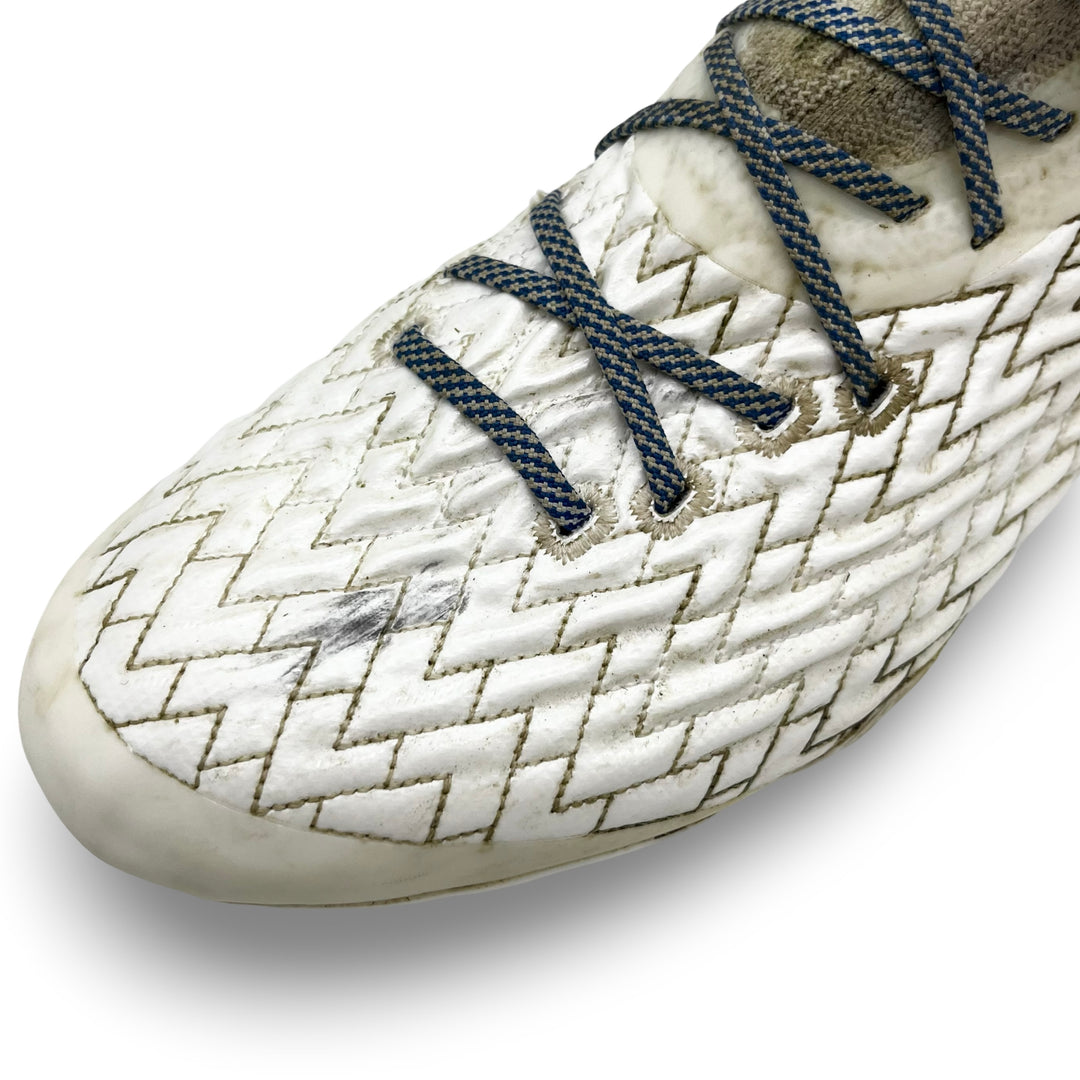 Trent Alexander-Arnold Match Worn, Photo-Matched Under Armour Clone Magnetico Pro - 2021/22