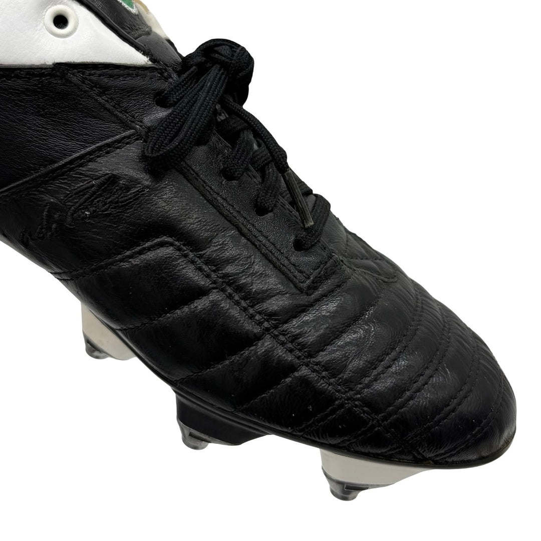 Kaká Match Worn Adidas AdiPure II - 2008/09