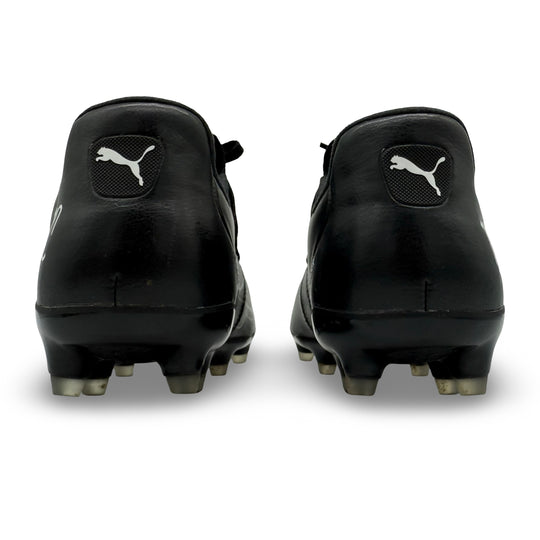 Neymar Jr. Match Worn, 4 Goals & 1 Assist, Photo-Matched, Dual Signed Puma KING Platinum 'NJR' Signature Edition - 2020/21